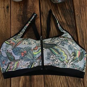 Victoria's Secret Ultra Max Knockout Maximum Support Sports Bra 38D